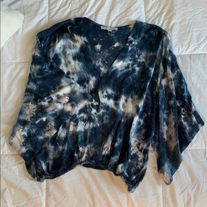 tye die top